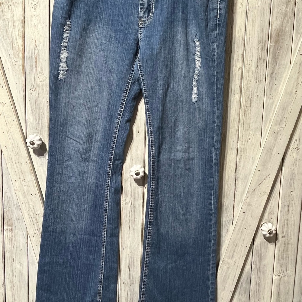 SAZA jeans!! Super Cool ๐ Distressed ๐9x33**๐ **Nice Appeal** Stretchy ๐ - Picture 5 of 6